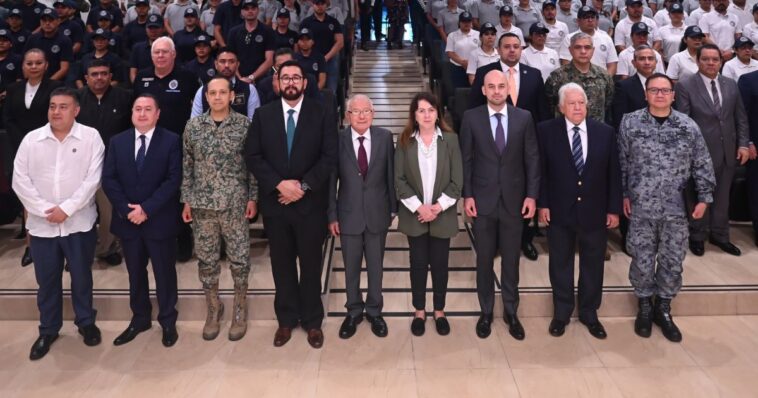 Inician etapa de formación de futuros agentes de la FGE