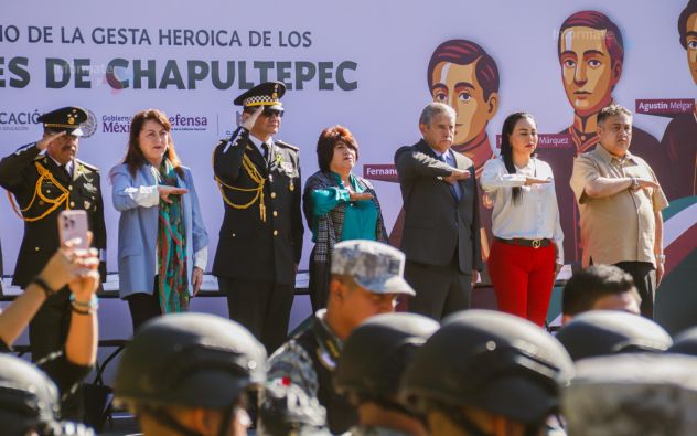 Homenaje Niños Urióstegui