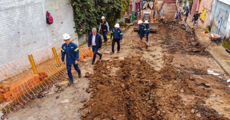 Alcalde de Cuernavaca supervisa obra en Adolfo López Mateos