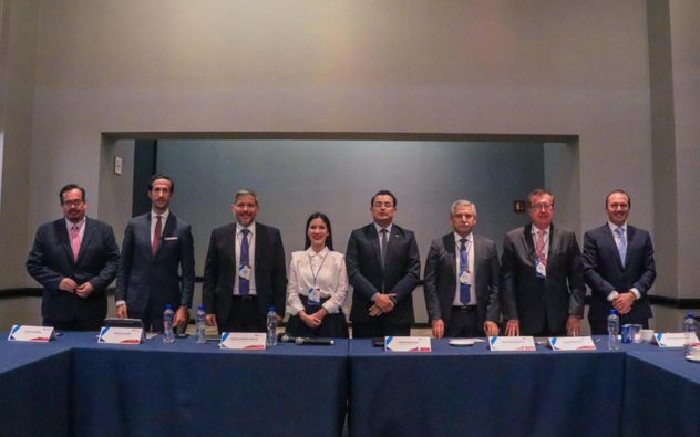 JLU EN FORO INTERNACIONAL