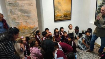 Niños conocen el arte de Jorge Cázares Campos en el Museo de la Ciudad