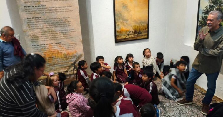 Niños conocen el arte de Jorge Cázares Campos en el Museo de la Ciudad