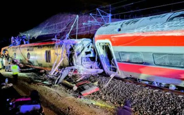 Se descarrila tren en España