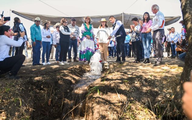GOBERNADORA MORELOS