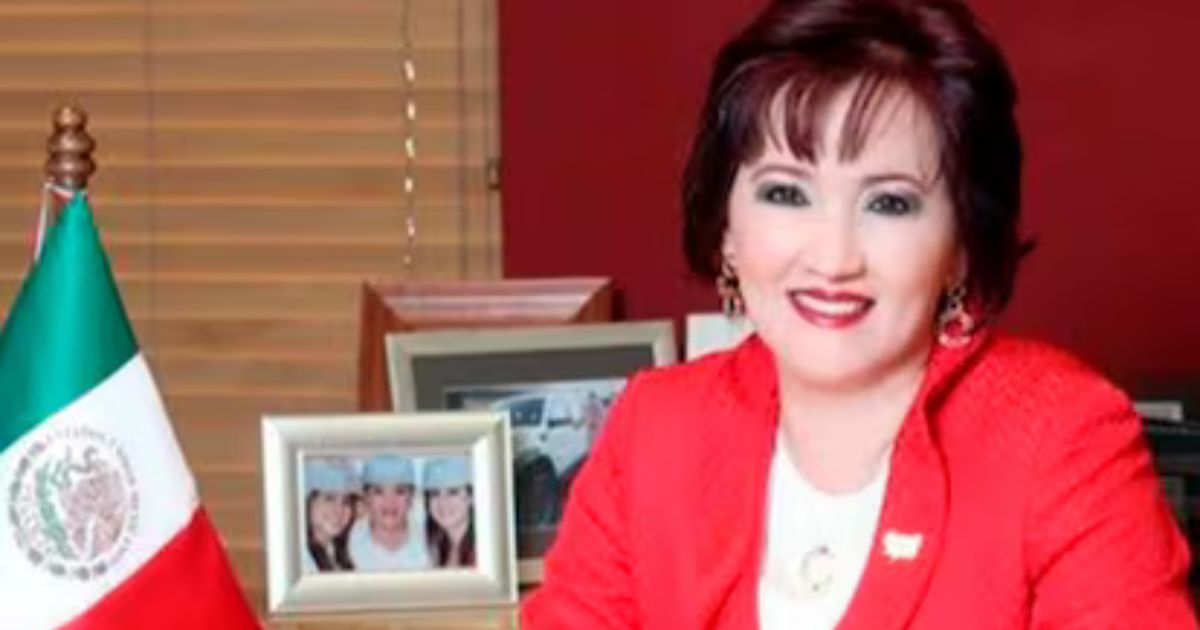 EUA detiene a esposa del exgobernador de Chihuahua