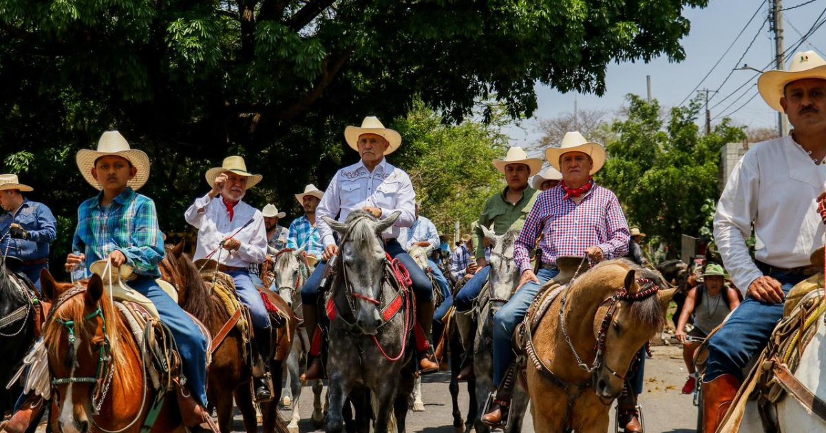 Cuernavaca participa en Cabalgata Zapatista