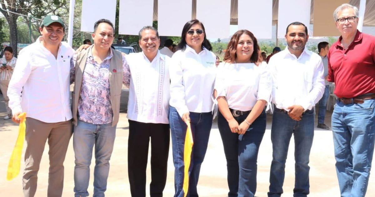 Inicia la construcción de 240m casas en Zacatepec