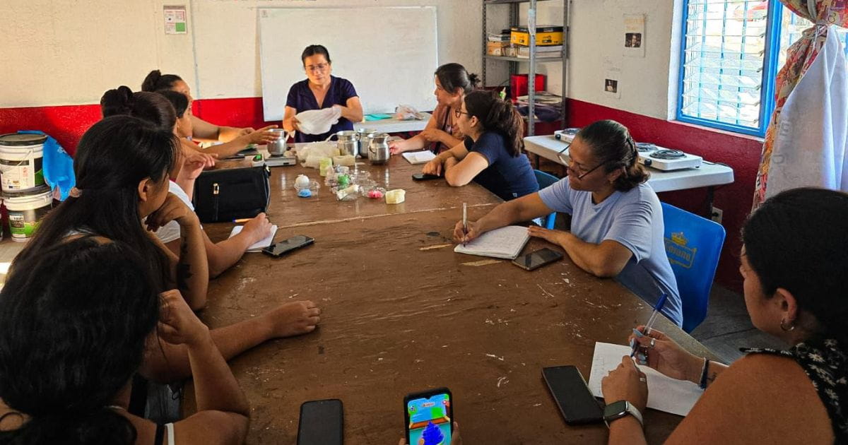 Ofrecen taller gratuito de velas para autoempleo en Cuernavaca