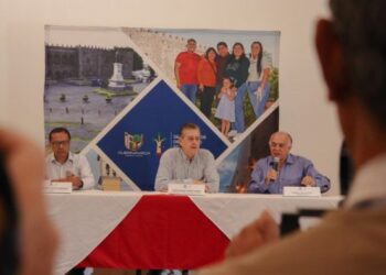 Rueda de prensa sobre capacitación de anfitrionía turística en hotel de Vista Hermosa, Cuernavaca, Morelos