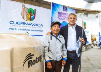 Contenedores de agua listos para entregarse a familias vulnerables en la delegación Antonio Barona de Cuernavaca, Morelos