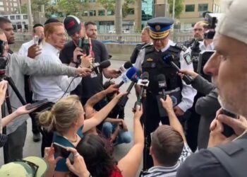 Registran tiroteo en barrio judío en Canadá